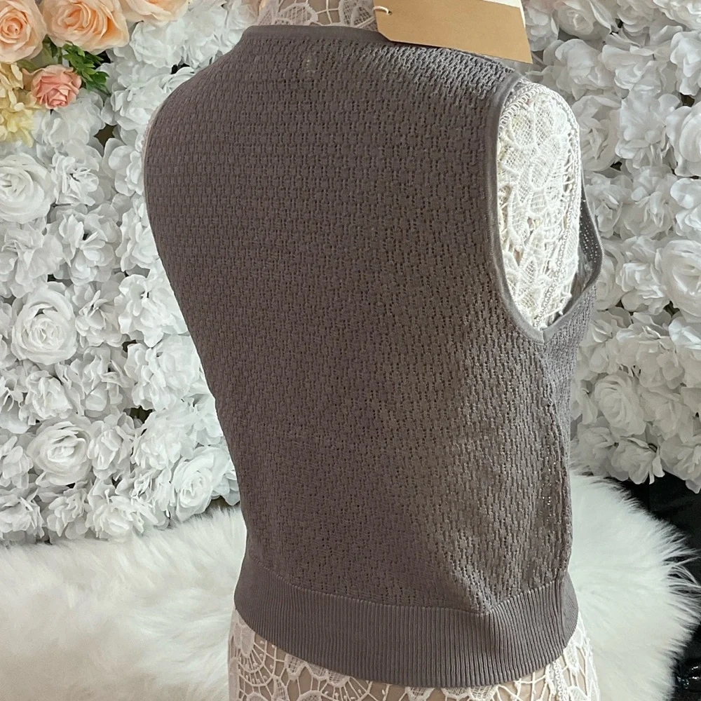 Intique Gray Sleeveless Knit Sweater Vest - Picture 9 of 11